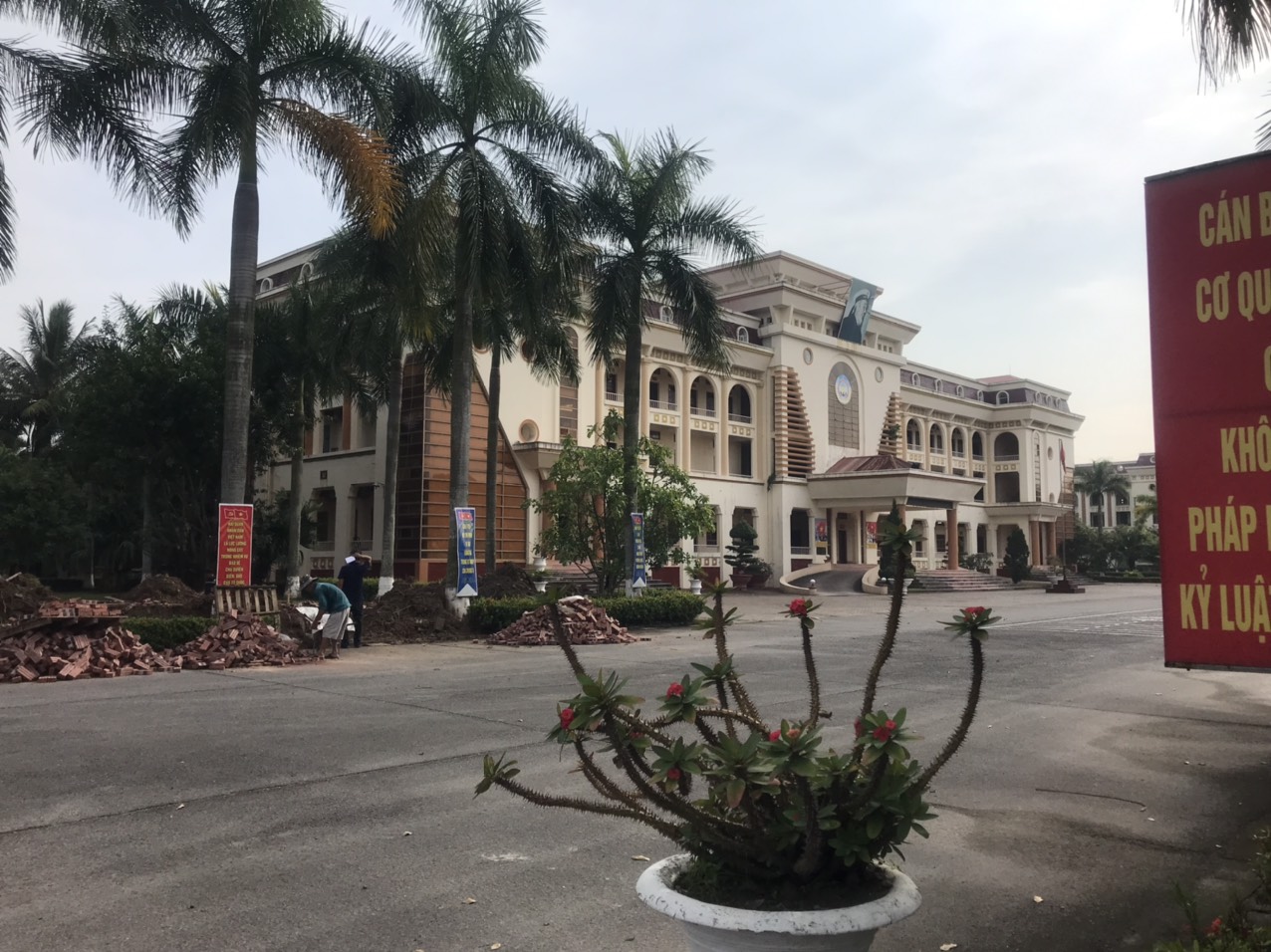 Hình ảnh công ty cổ phần Thiết Kế Quy Hoạch Xây Dựng thi công xây dựng cột mốc Trường Sa tại Vùng 1 Hải Quân